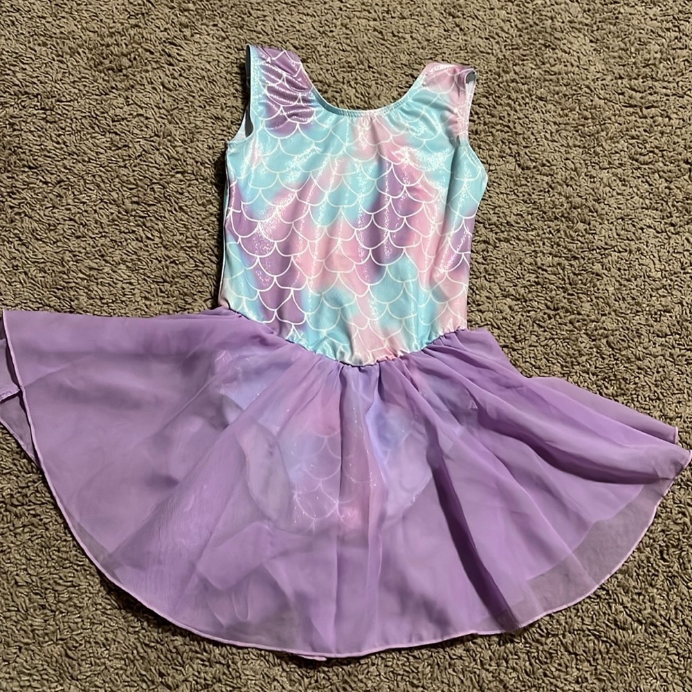 Size 150 leotard with skirt